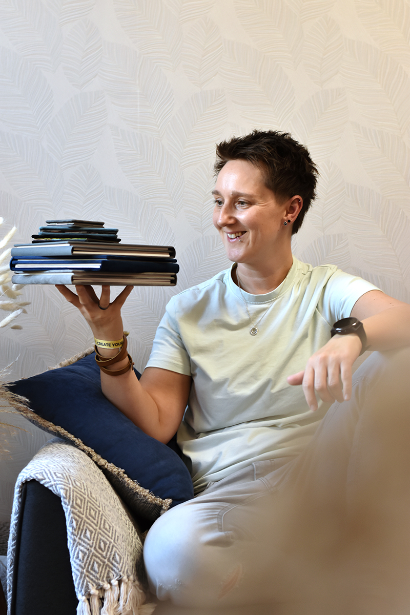 Jenny mit Muster hochkant Triplex Turm